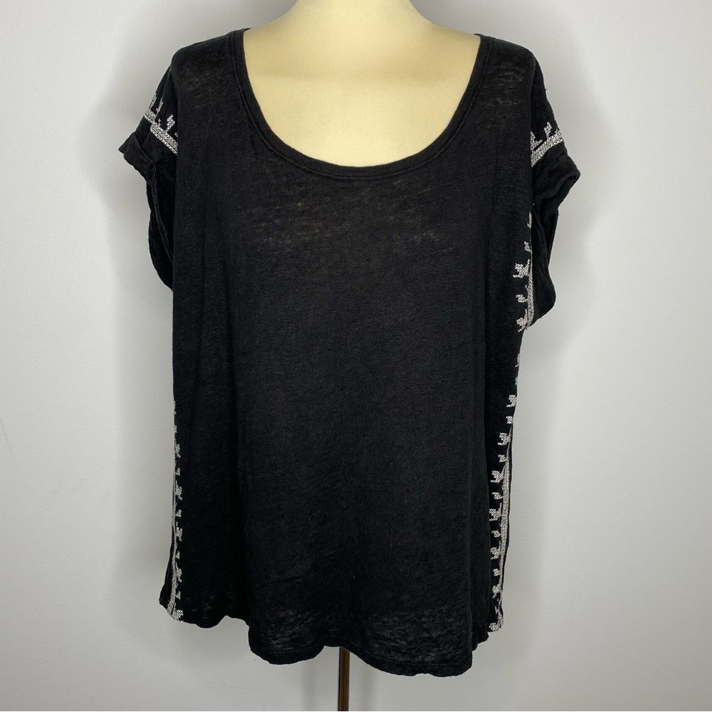 Garnet Hill Black and White Embroidered Organic Linen Short Sleeve Tee - Picture 2 of 8